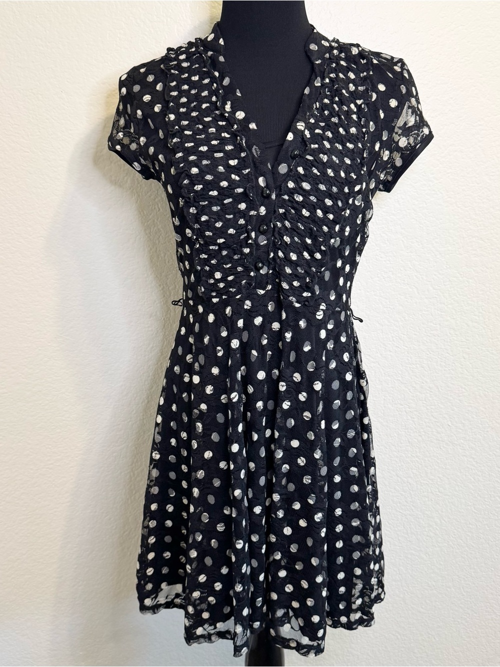 Vintage Y2K Junior’s Elegant Black and White Polka Dot Dress